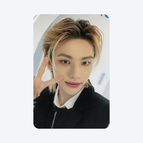 STRAY KIDS (스트레이키즈) - [PILOT : FOR ★★★★★] : OFFICIAL PHOTOCARD