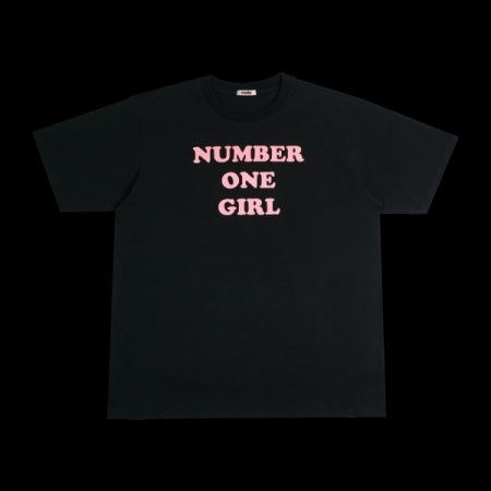 [PRE-ORDER] ROSÉ (로제) rosie MD - [NUMBER ONE GIRL BLACK T-SHIRT]